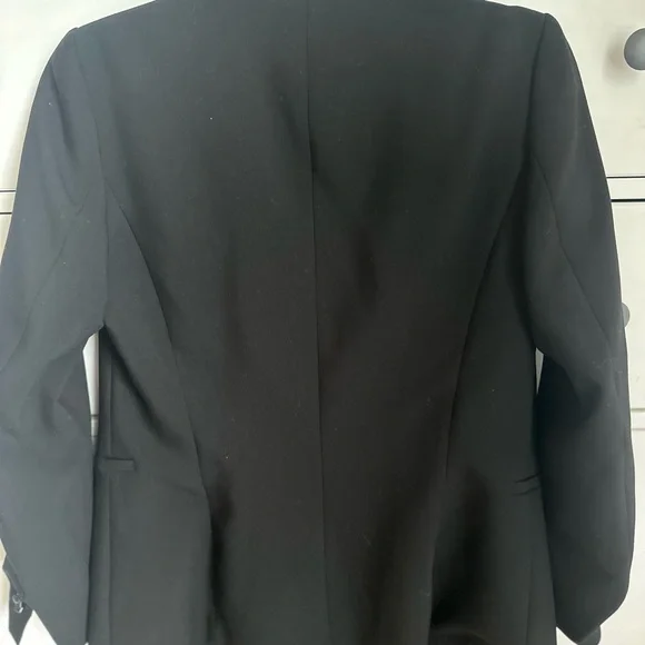 Blazer - Picture 3 of 3